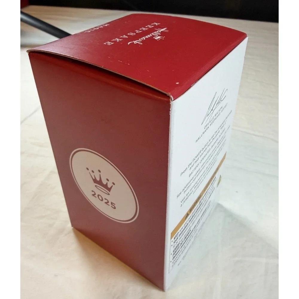 2025 Hallmark XBOX 360 Console Keepsake Ornament with Light and Sound Halo 3 NIB - Picture 3 of 5